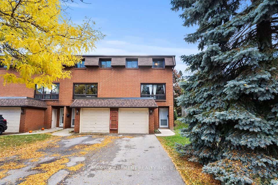 444 Stone Church Road W #N1, Hamilton, ON L9B 1R1