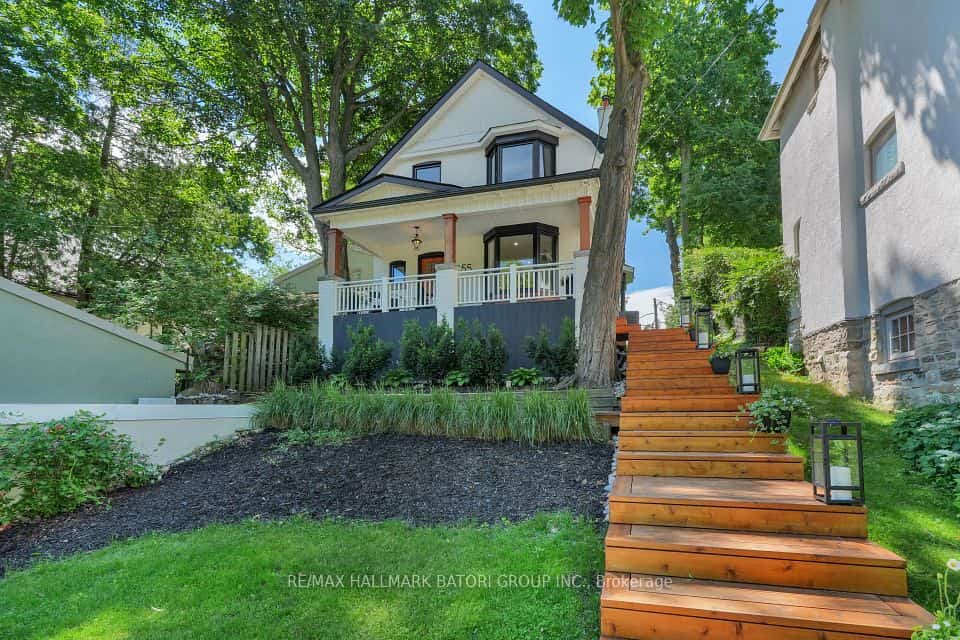 255 Blythwood Road, Toronto, ON M4N 1A7