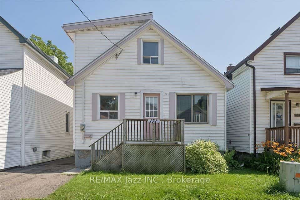 171 Elliott Avenue, Oshawa, ON L1J 2A9