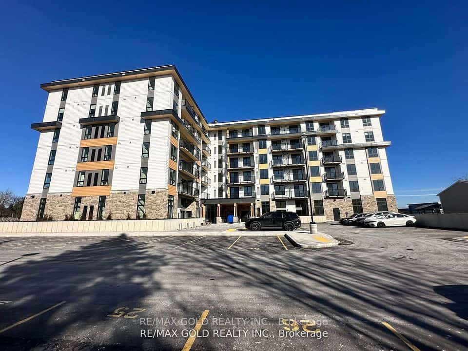 101 Golden Eagle Road #611, Waterloo, ON N2V 1C3