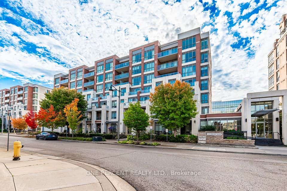 21 Upper Duke Crescent #401, Markham, ON L6G 0B7