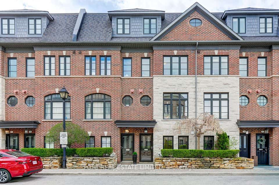 21 Ruby Lang Lane, Toronto, ON M8Z 0B8