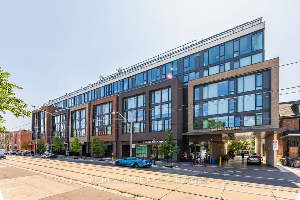 897 College Street W, Toronto