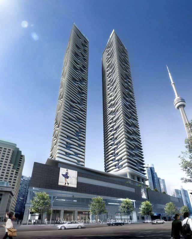 88 Harbour Street E #6703, Toronto, ON M5J 0C3