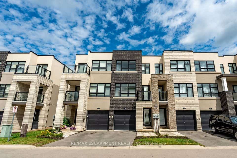 1121 Cooke Boulevard #73, Burlington, ON L7T 0C3