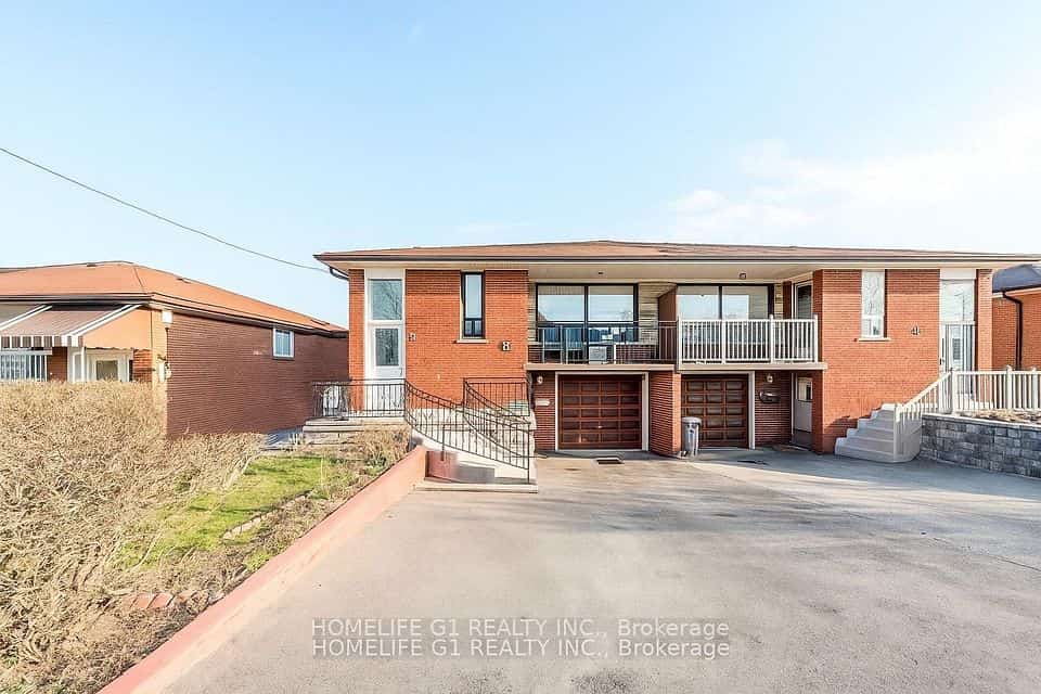 9 Songwood Drive, Toronto, ON M9M 1X4