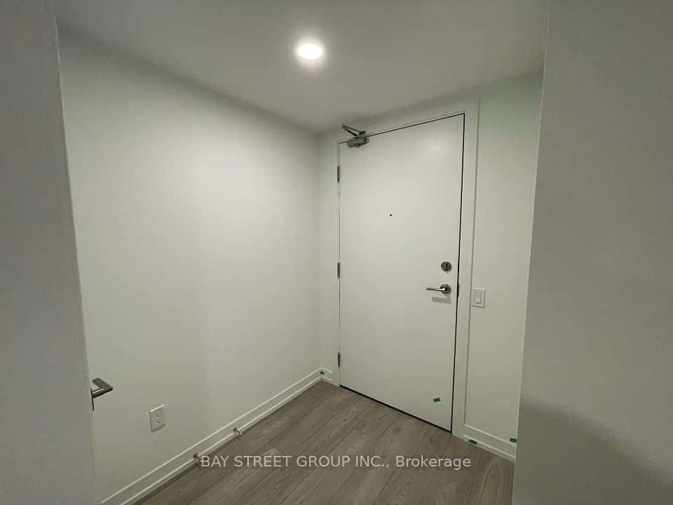 82 Dalhousie Street #2701, Toronto, ON M5B 0C5