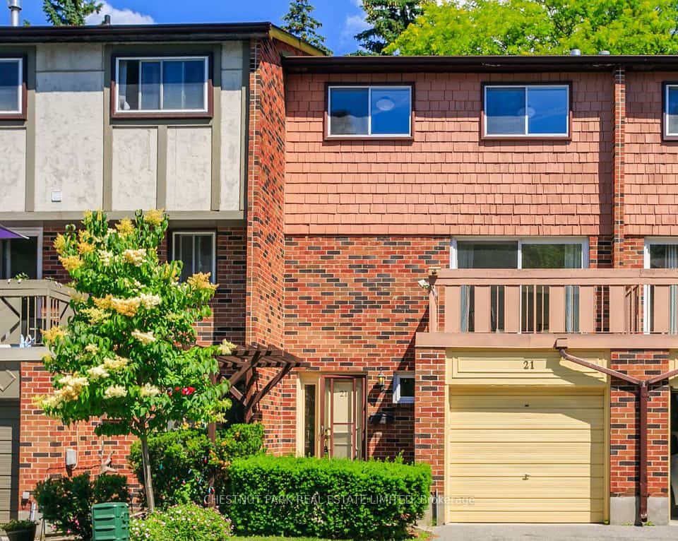 30 Chichester Place #21, Toronto, ON M1T 3S5