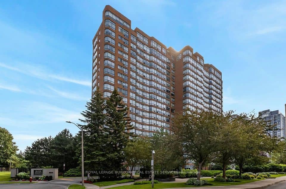 1276 Maple Crossing Boulevard, Burlington