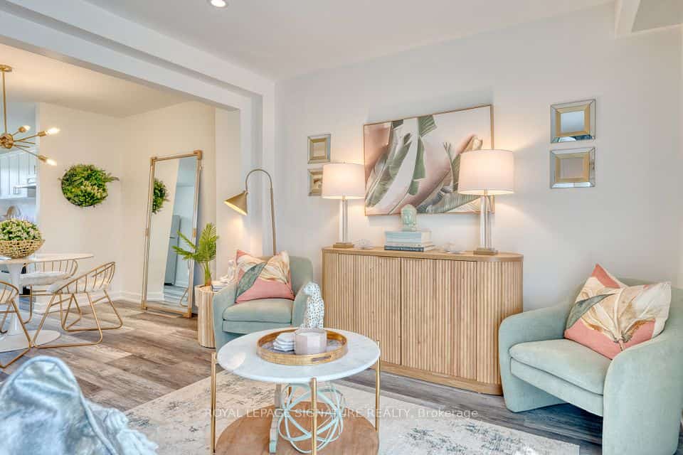 20 Anna Capri Drive #27, Hamilton, ON L8W 1M6
