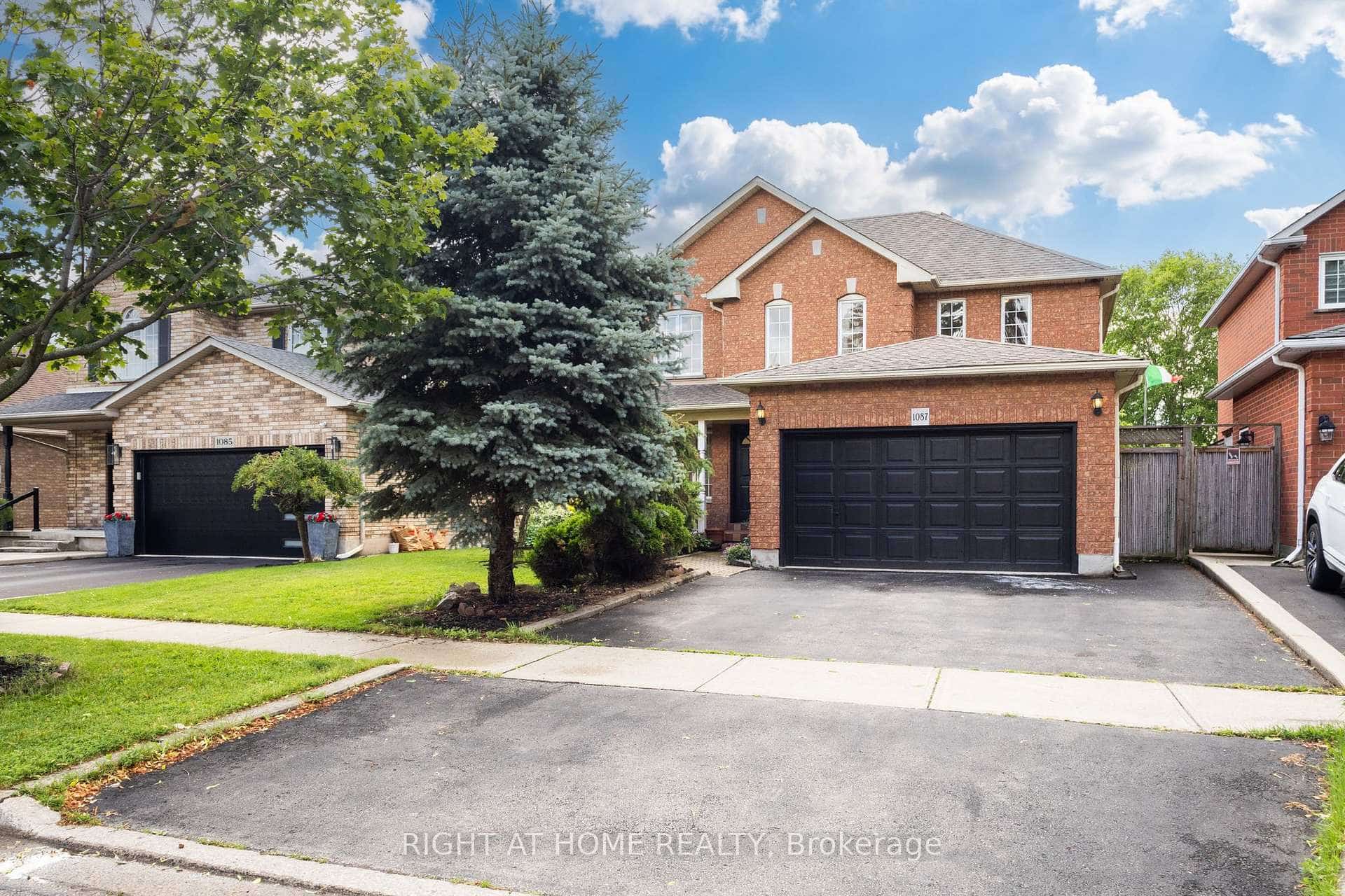 1087 Augustus Drive, Burlington, ON L7S 2L2