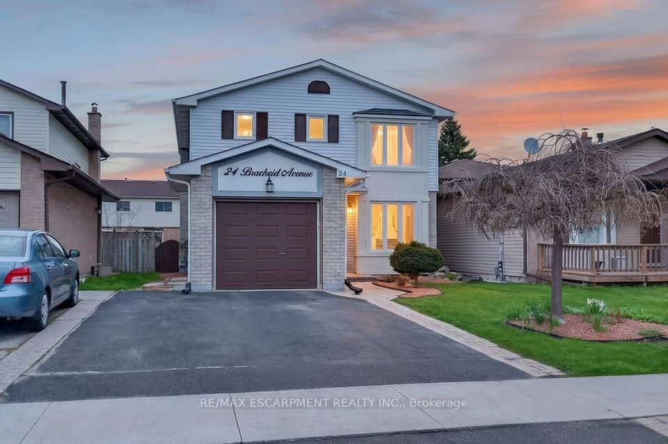 24 Braeheid Avenue, Hamilton, ON L8B 0C5