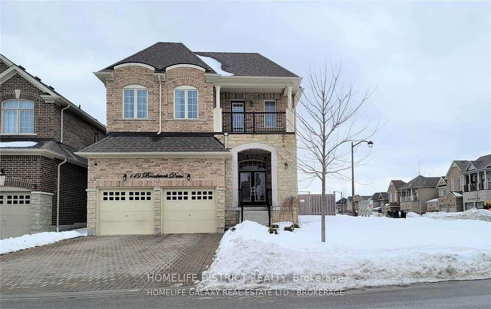 149 Braebrook Drive, Whitby, ON L1R 0M9