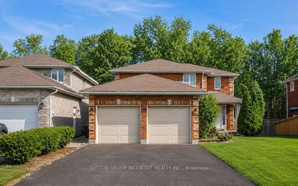 36 Nicklaus Drive, Barrie, ON L4M 6W5
