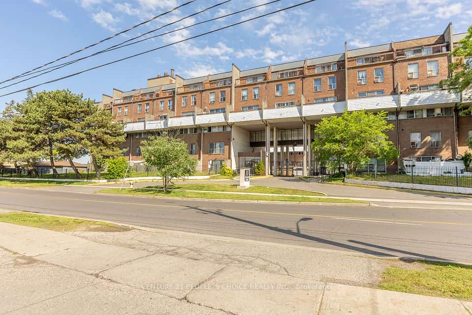 10 Eddystone Avenue N #106, Toronto, ON M3N 2T2