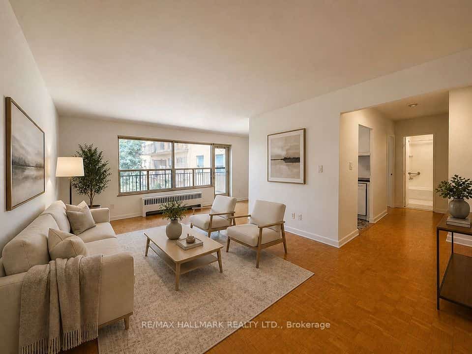 30 Upper Canada Drive #301, Toronto, ON M2P 1S1