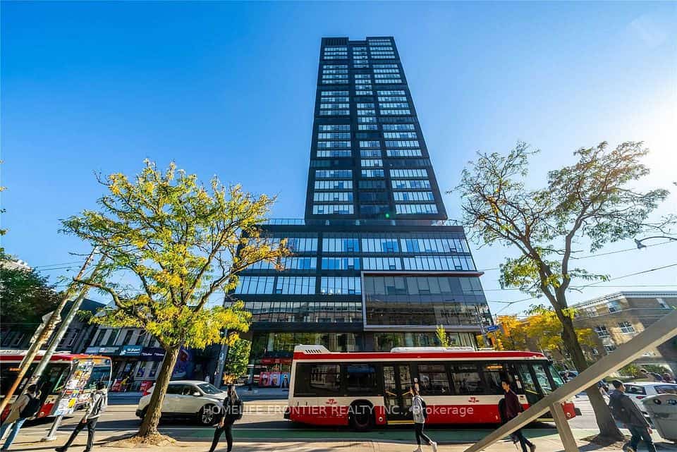 203 College Street #1403, Toronto, ON M5T 1P9