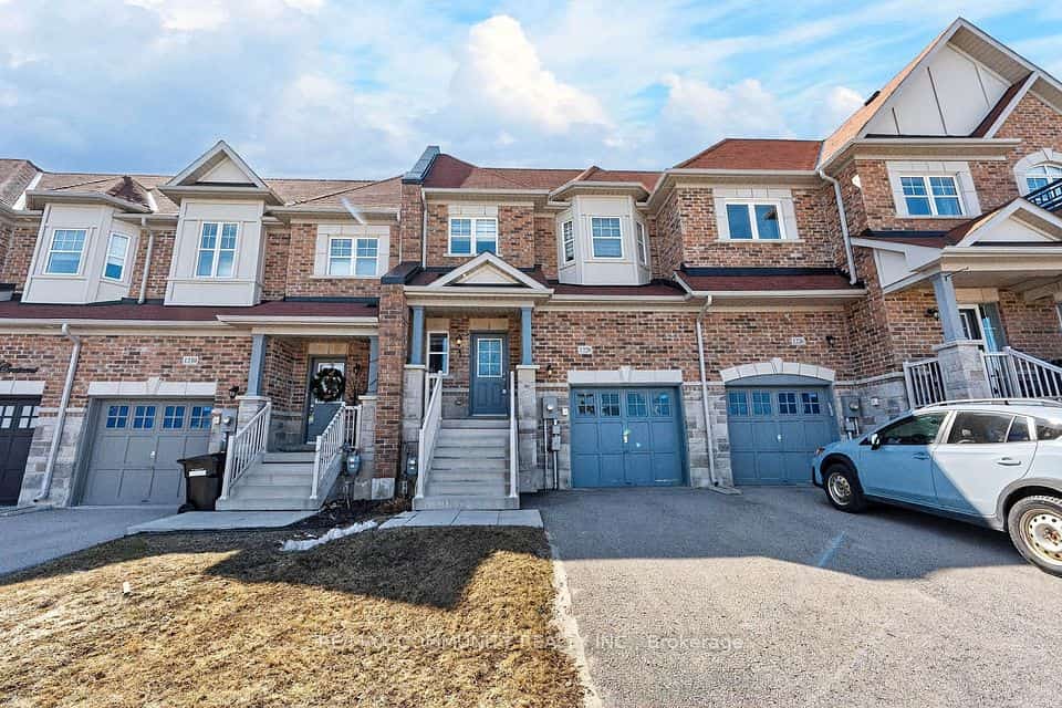 1228 Peelar Crescent, Innisfil, ON L0L 1W0