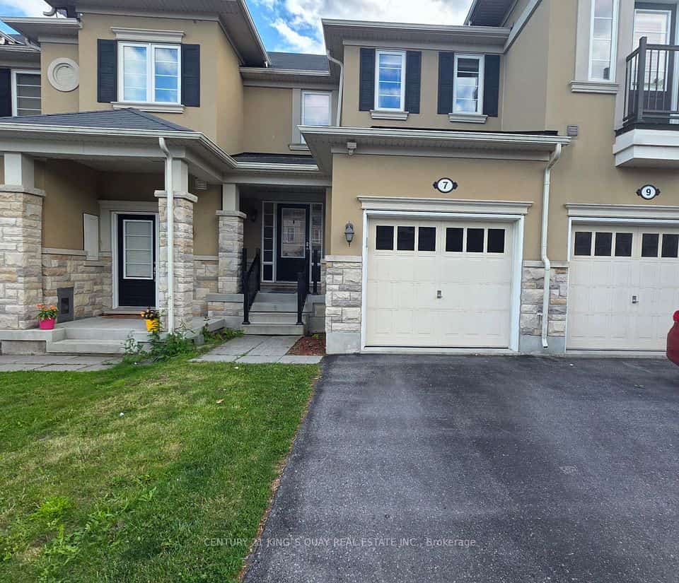 7 Stotts Terrace, Toronto, ON M1C 0C8