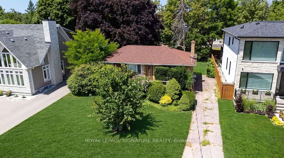 1405 CONSTANCE DR Drive, Oakville, ON L6J 2T9