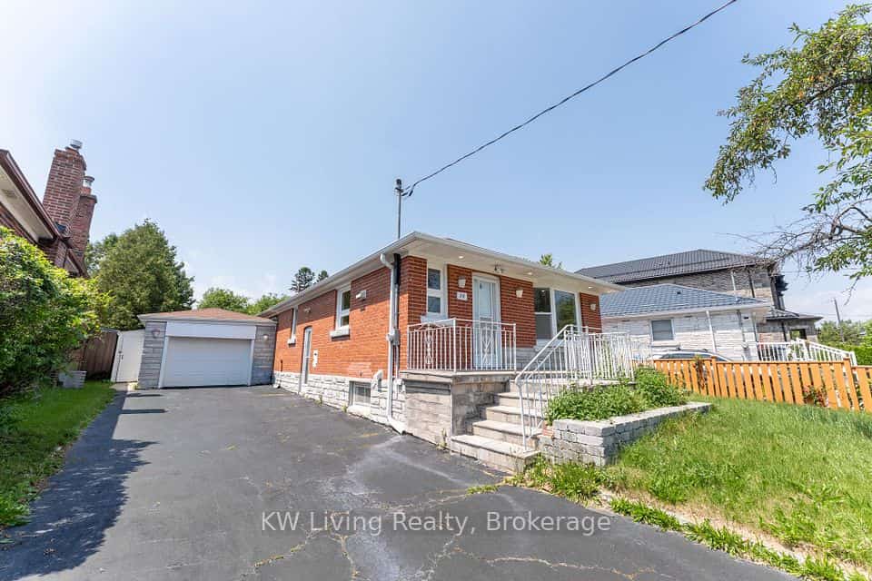 26 Garthwood Drive, Toronto, ON M1K 2J7