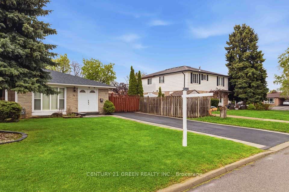 74 Davenport Crescent, Brampton, ON L6T 3L6