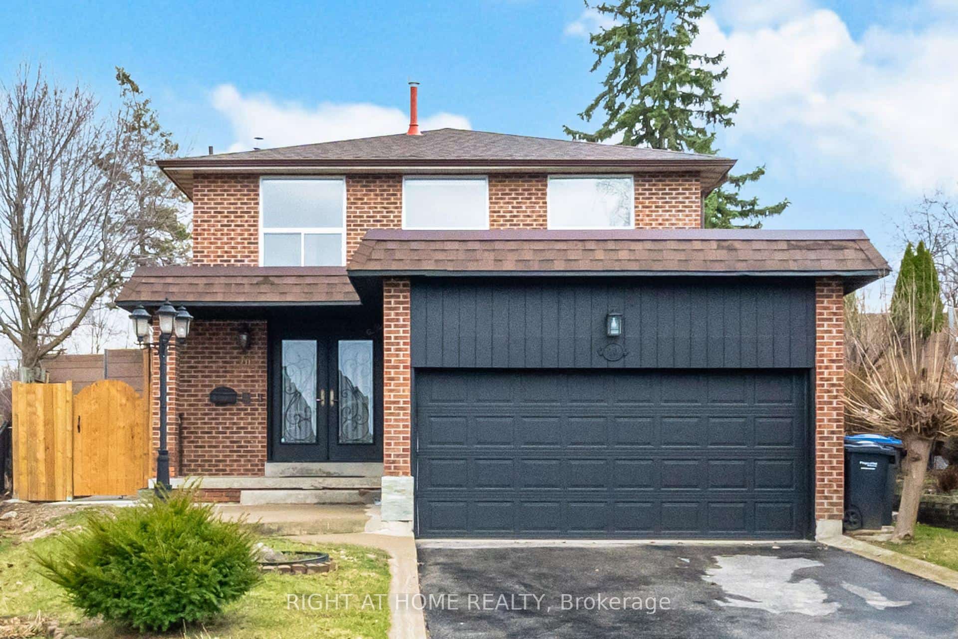 20 Pepperwood Place, Brampton, ON L6S 3R9