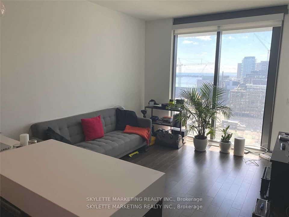 16 Bonnycastle Street #1810, Toronto, ON M5A 0C8