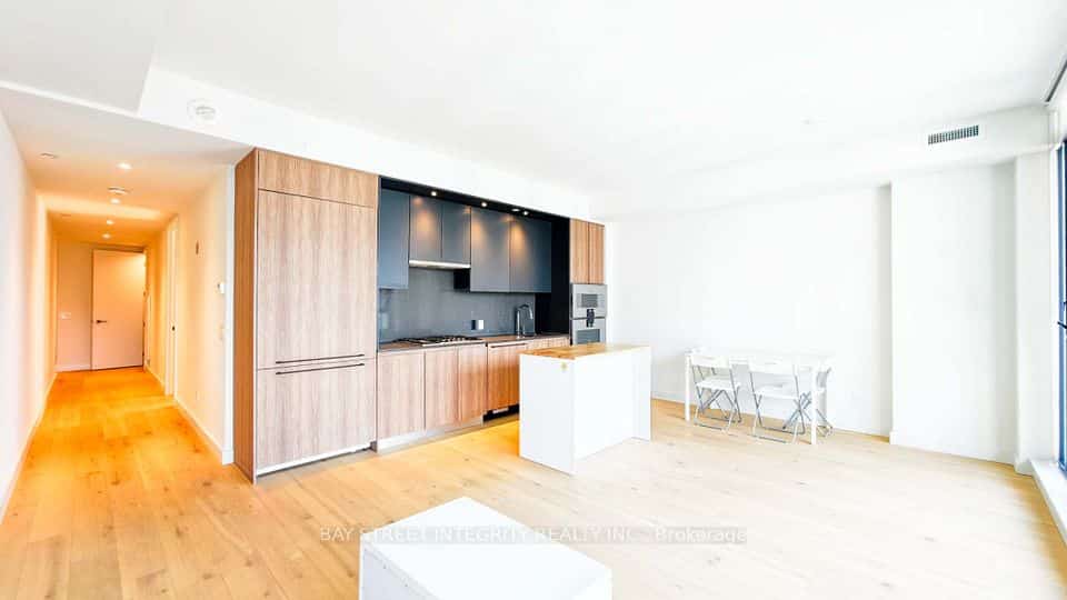 81 Wellesley Street E #1005, Toronto, ON M4Y 0C5