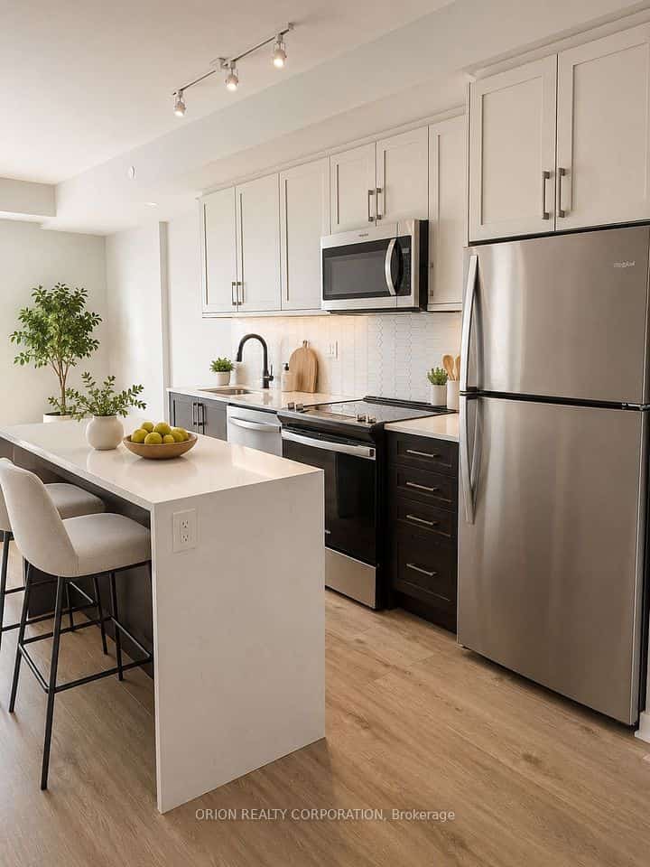 201 Brock Street S #408, Whitby, ON L1N 0P8