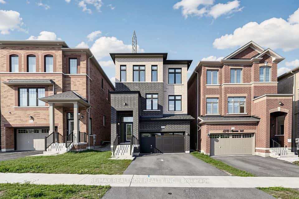 1274 Aquarius Trail, Pickering, ON L1X 0L9