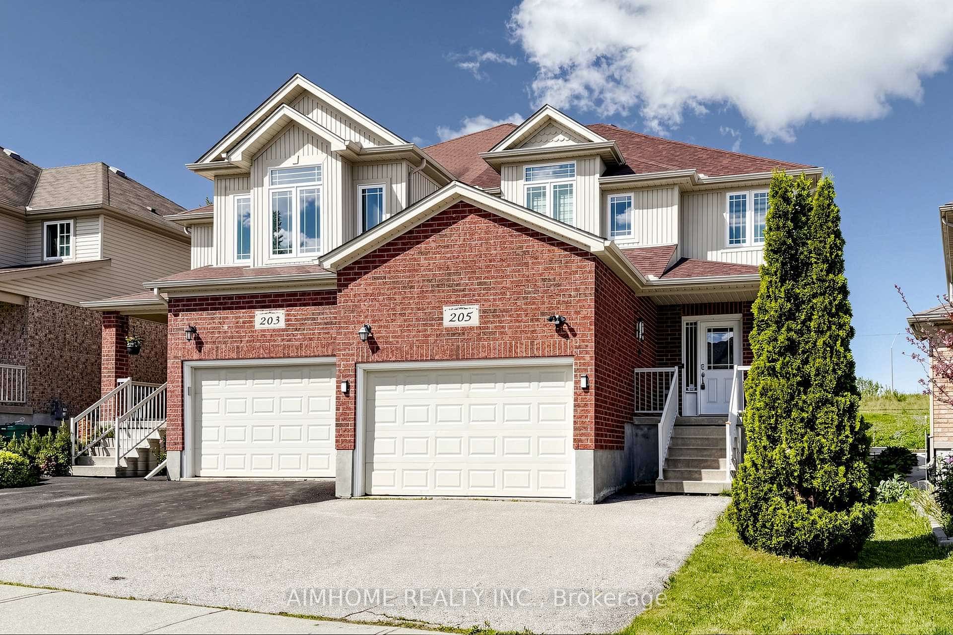 205 Huck Crescent, Kitchener, ON N2N 0A3
