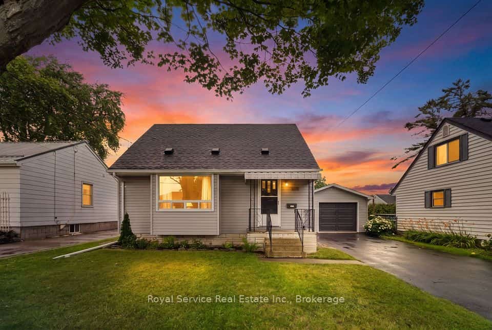 558 Burnham Street, Cobourg, ON K9A 2X1