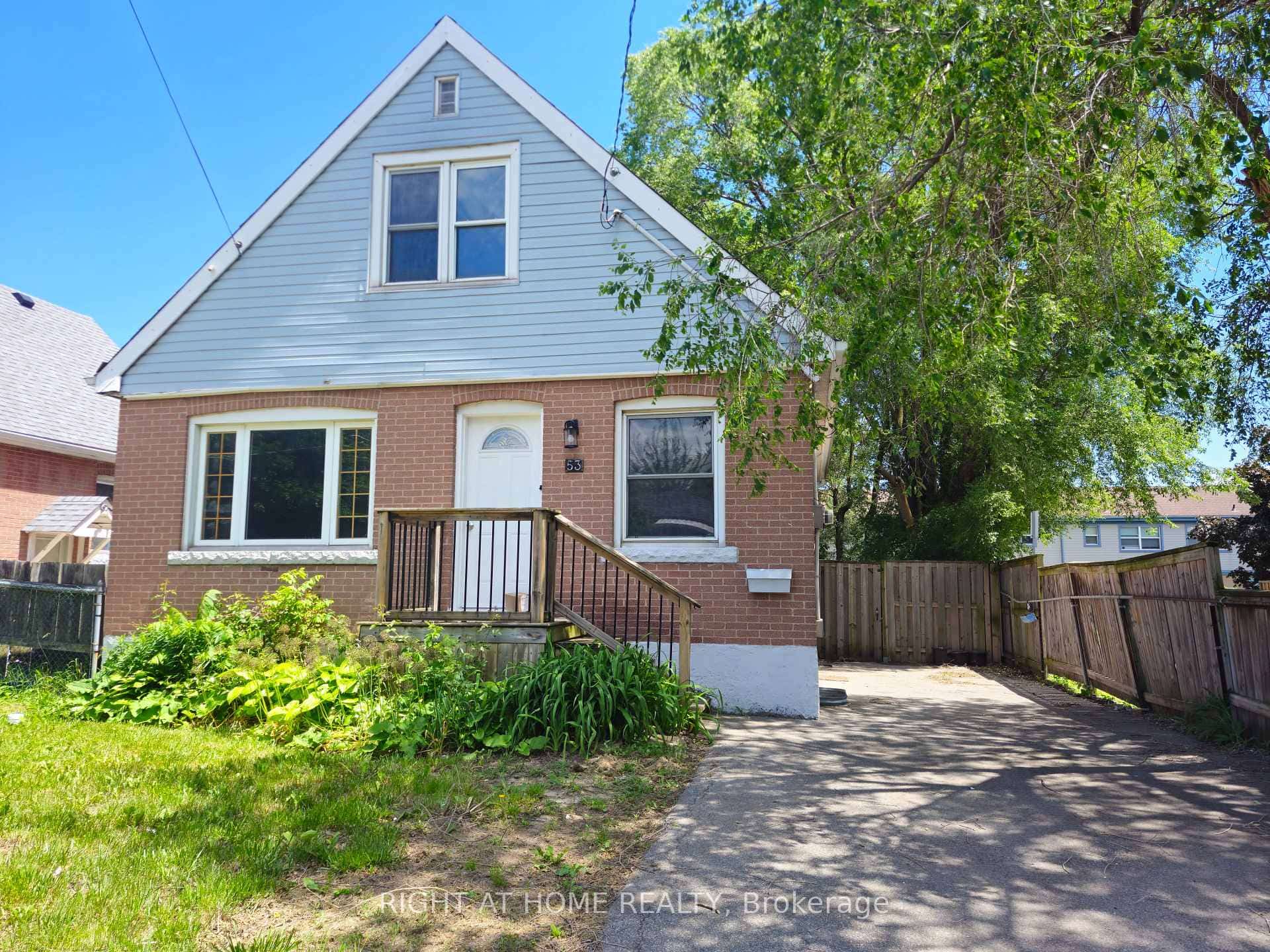 53 Shadyside Avenue, Hamilton, ON L8V 3E2