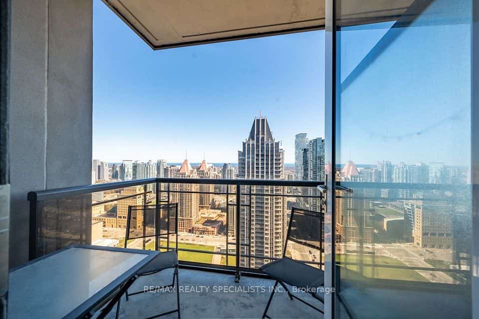 385 Prince of Wales Drive #3506, Mississauga, ON L5B 0C6