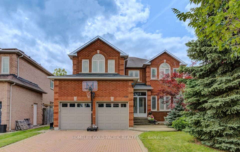 101 Clarendon Drive, Richmond Hill, ON L4B 3W5