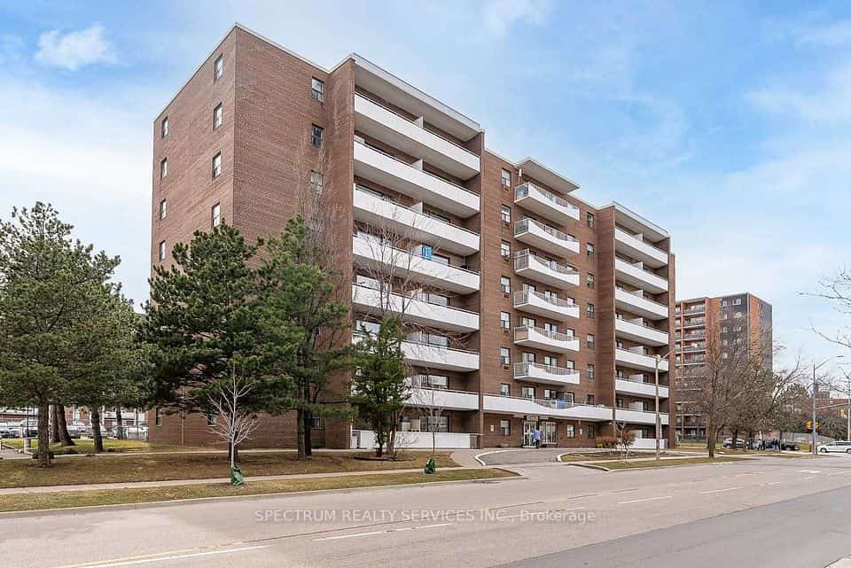 3320 Fieldgate Drive #808, Mississauga, ON L4X 2J2