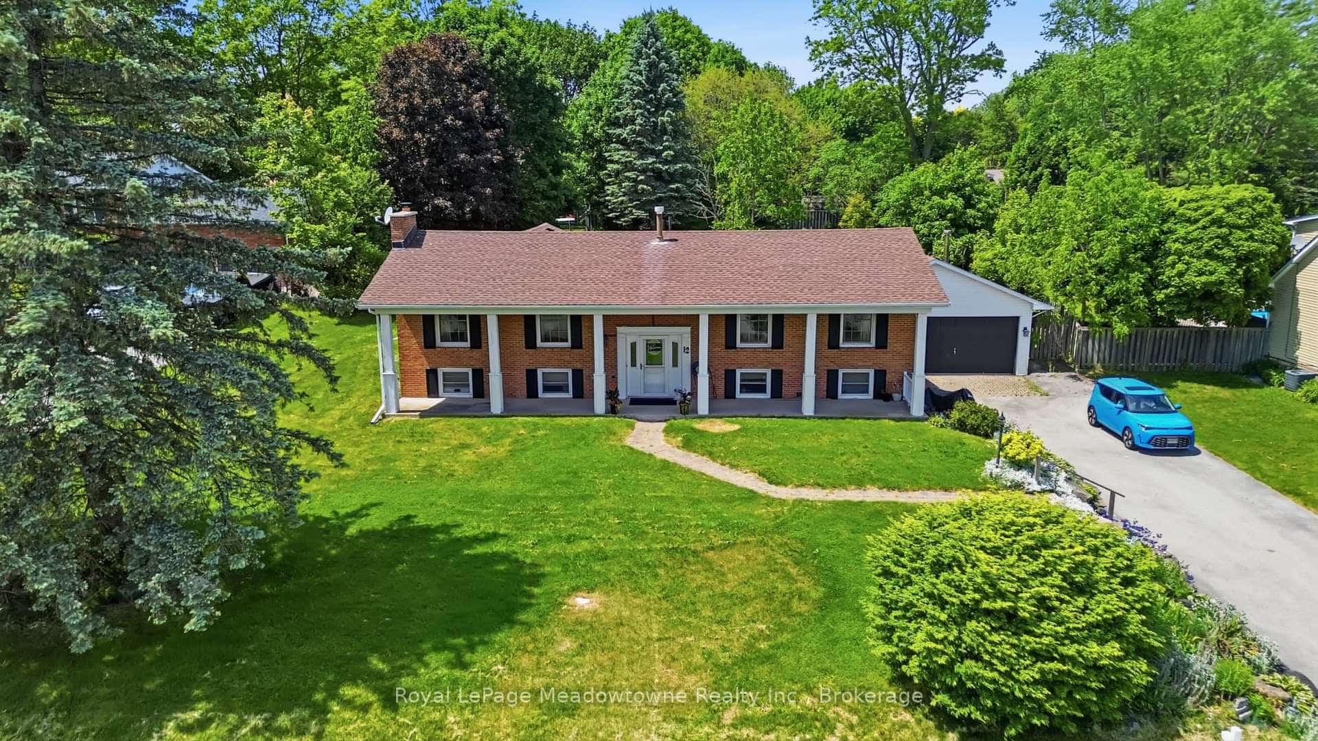 12 Huntsman Gate, Hamilton, ON L8N 2Z7