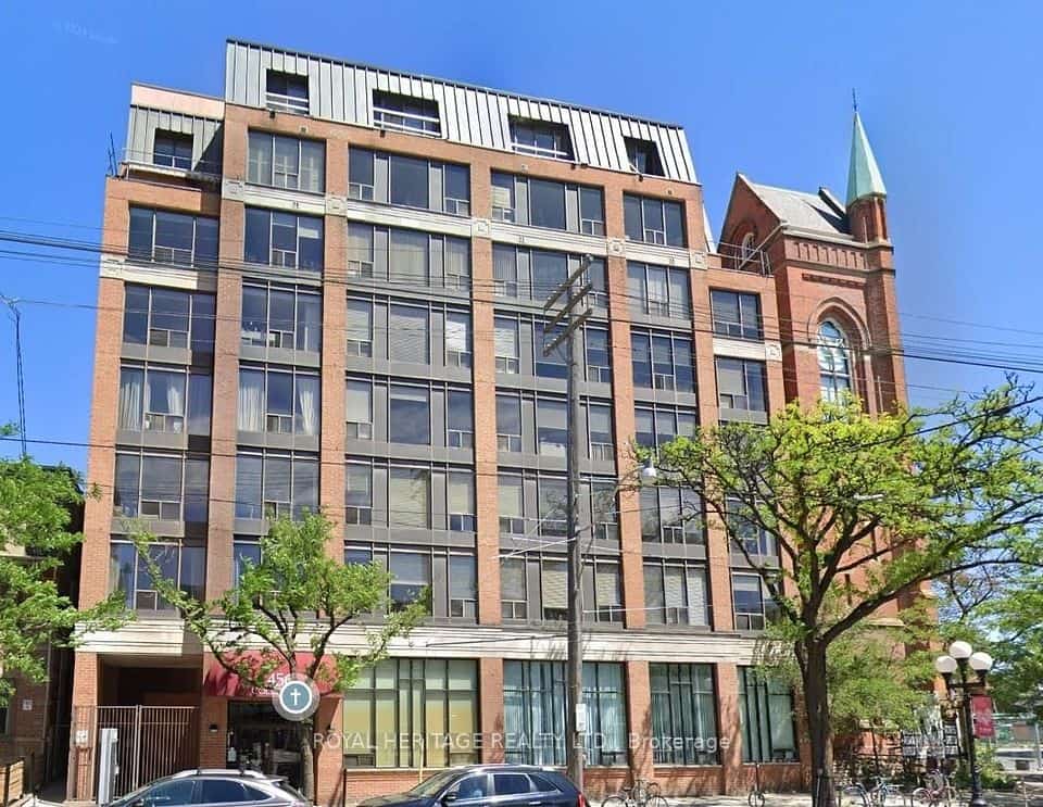 456 College Street #605, Toronto, ON M6G 4A3