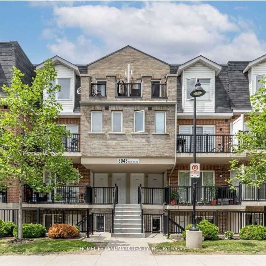3043 Finch Avenue W #1014, Toronto, ON M9M 0A4
