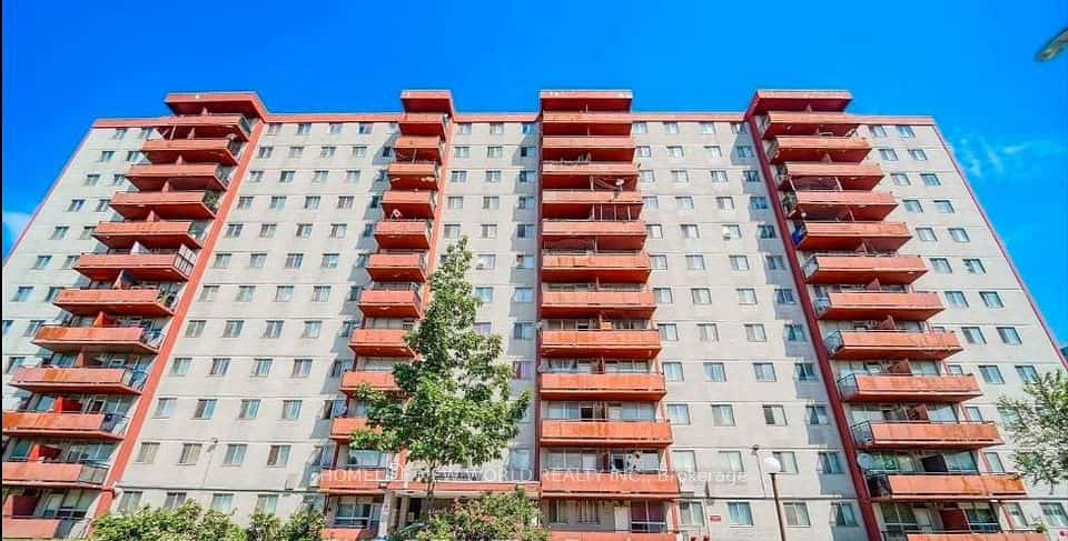 50 Lotherton Pathway #1114, Toronto, ON M6B 2G7