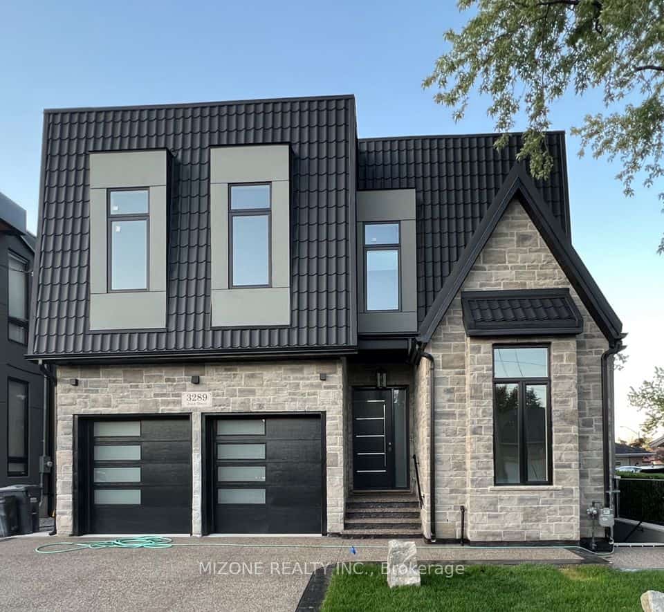 3289 Joan Drive, Mississauga, ON L5B 1T3