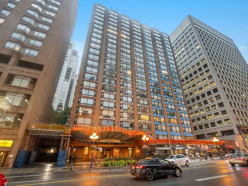1166 Bay Street #1002, Toronto, ON M5S 2X8
