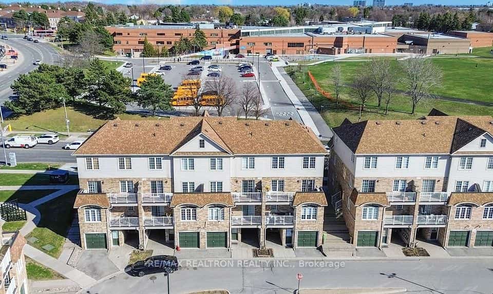 200 Mclevin Avenue #112, Toronto, ON M1B 6C8
