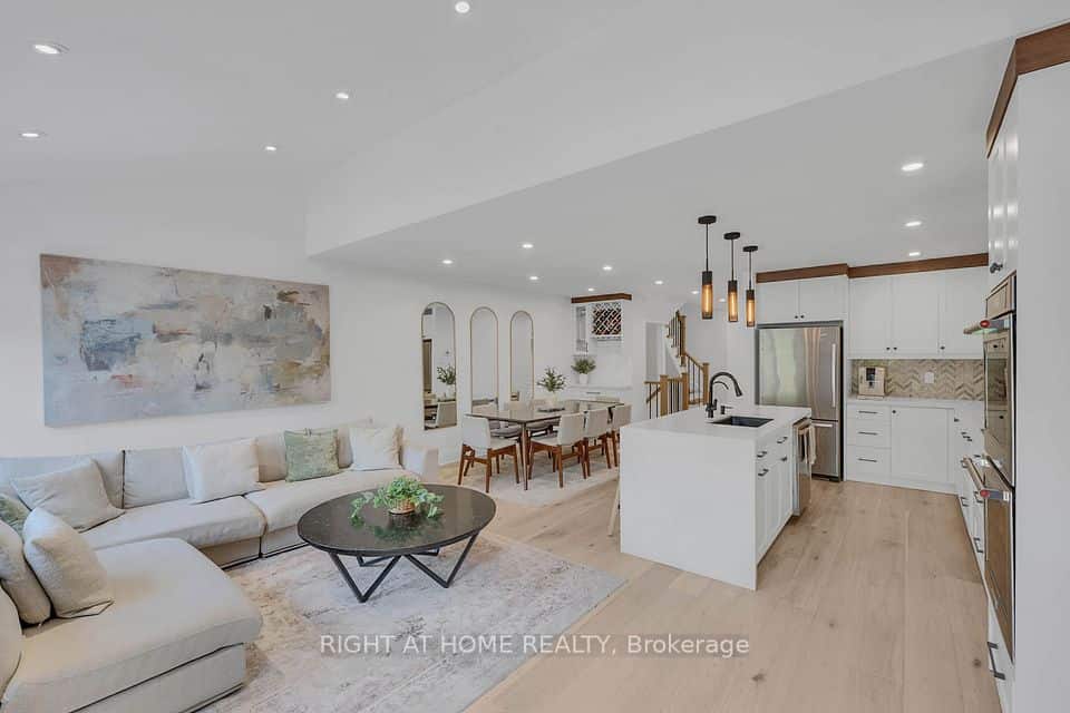 1170 West Shore Drive, Mississauga