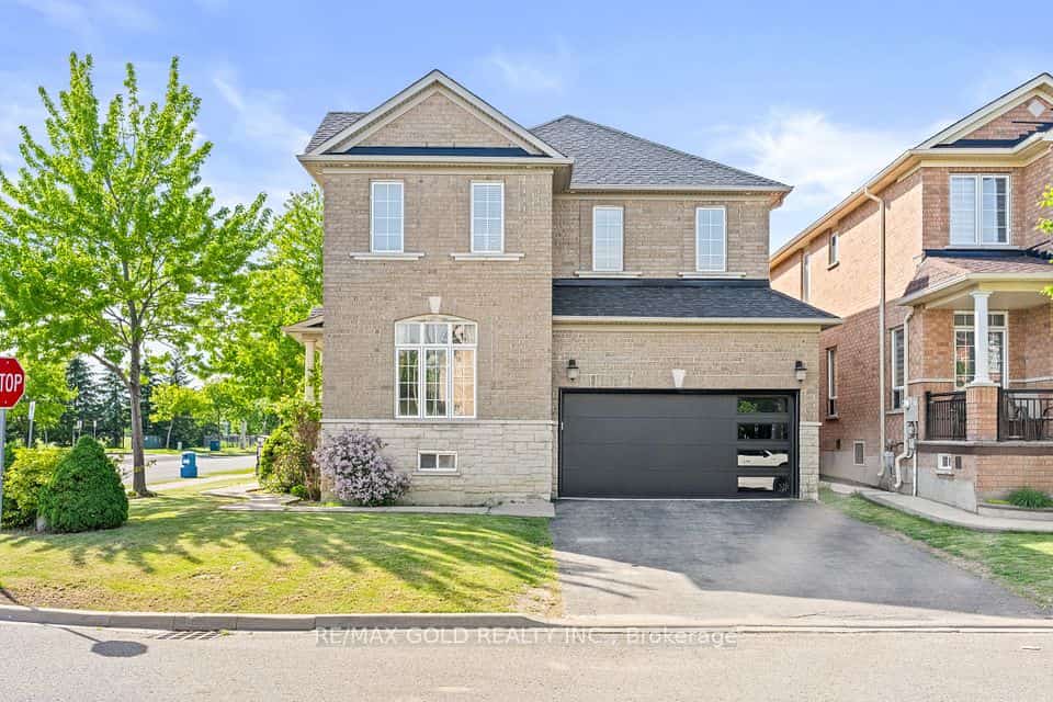 261 Mountainash Road, Brampton, ON L6R 3M3