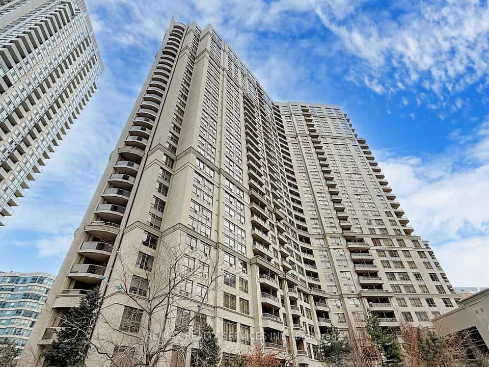3880 Duke Of York Boulevard #504, Mississauga, ON L5B 4M7