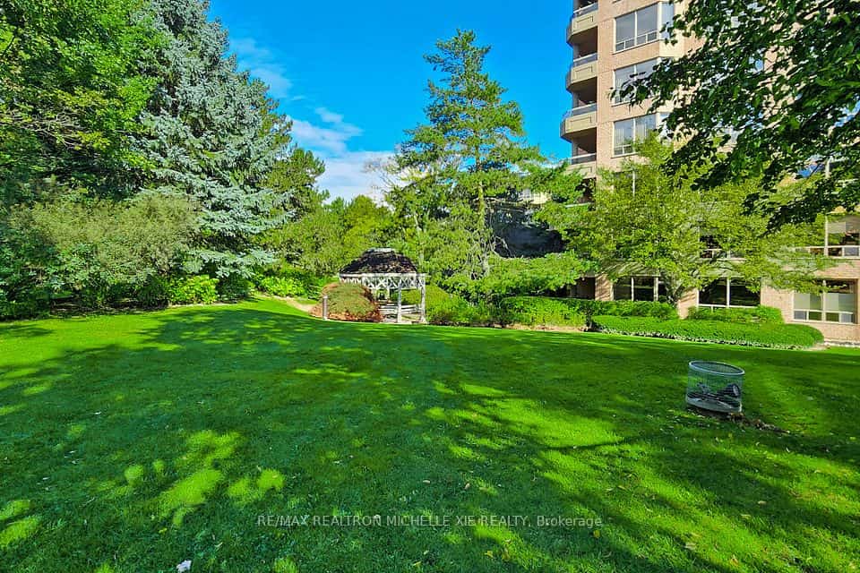 1200 Don Mills Road #101, Toronto, ON M3B 3N8