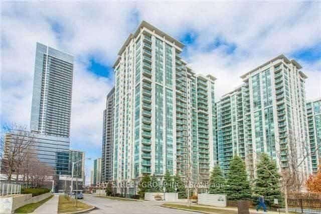 35 Bales Avenue #1802, Toronto, ON M2N 7L7
