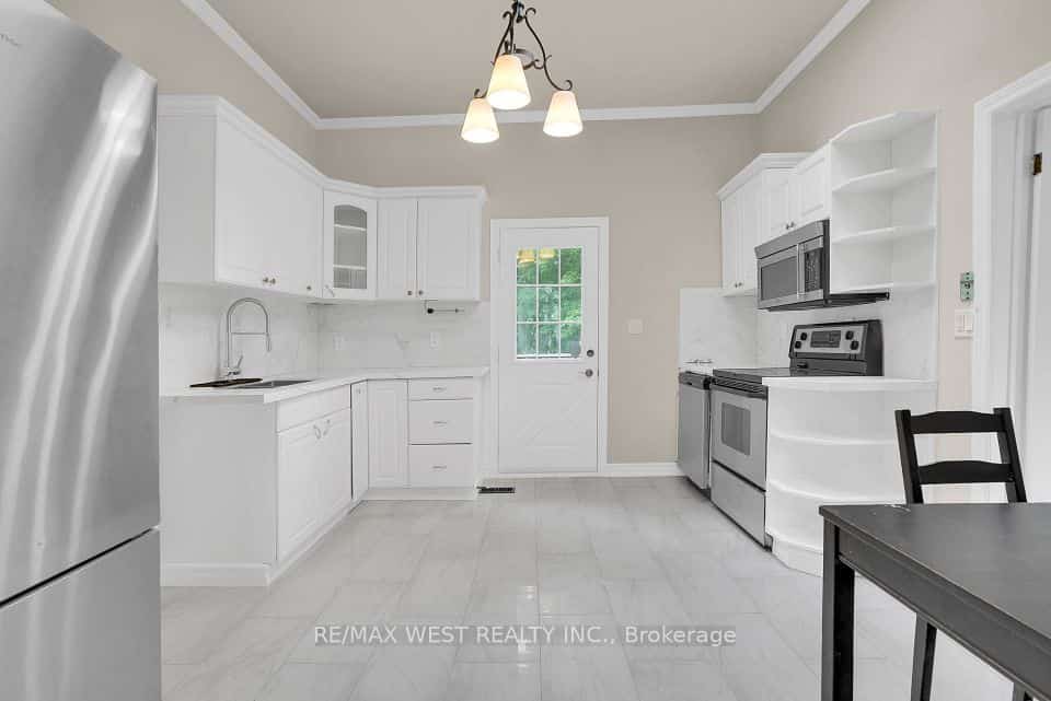 19015 Dufferin Street, King, ON L3Y 4V9